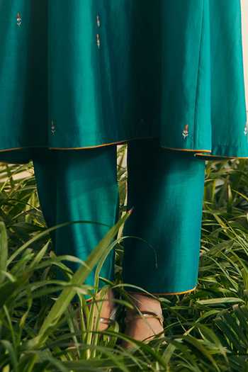 Shop_Shikha Mehta_Blue Silk Organza, Silk, Chanderi Embroidery Round Neck Aarohi Kurta Pyjama Set _Online_at_Aza_Fashions
