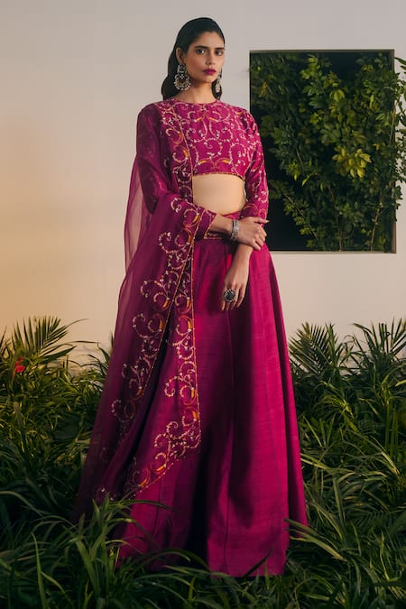 Shop_Shikha Mehta_Wine Organza, Embroidery Round Neck Heer Raw Lehenga Set _Online_at_Aza_Fashions