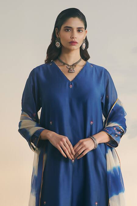 Shikha Mehta_Blue Silk Organza, Silk, Chanderi Embroidery V-neck Nori Thread Kurta Pant Set _Online_at_Aza_Fashions