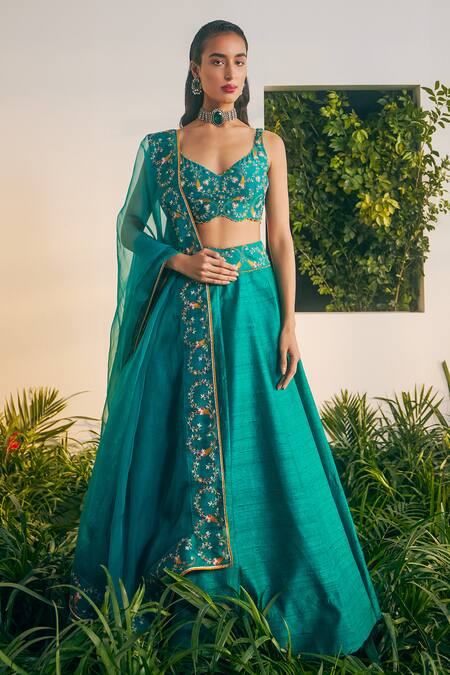 Shikha Mehta_Green Organza, Embroidery Sweetheart Roop Blouse Raw Lehenga Set _Online_at_Aza_Fashions