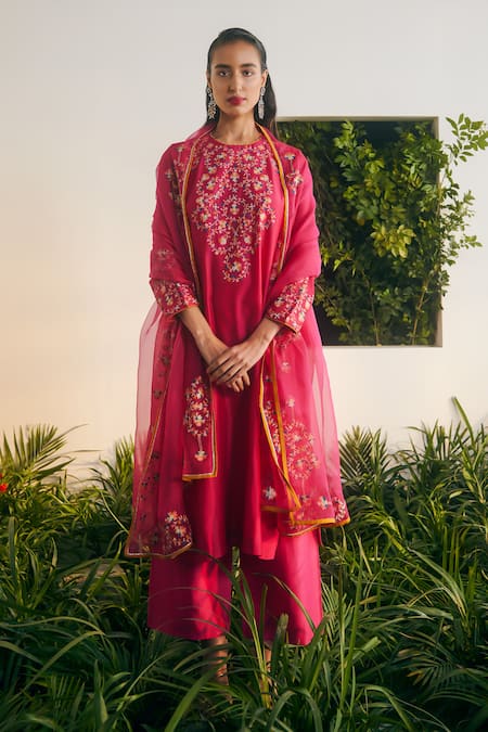 Shikha Mehta Pink Silk Chanderi Embroidered Thread Round Zahra Floral Kurta Pant Set