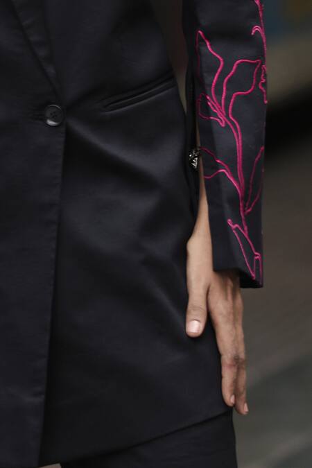 Buy Ekastories Black Cotton Embroidery Floral Blazer And Pant Set Online at Aza Fashions Buy_Ekastories_Black Cotton Embroidery Floral Blazer And Pant Set_Online_at_Aza_Fashions