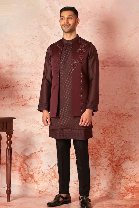 Asuka Cut Dana Embroidered Bundi Kurta Set 