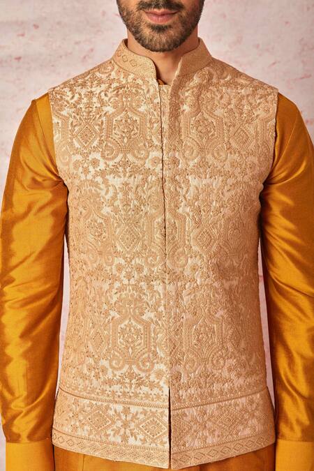 Asuka Beige Silk Embroidery, Zari, Diamonds Ornamental Jaal Bundi Set Online at Aza Fashions Asuka_Beige Silk Embroidery, Zari, Diamonds Ornamental Jaal Bundi Set _Online_at_Aza_Fashions