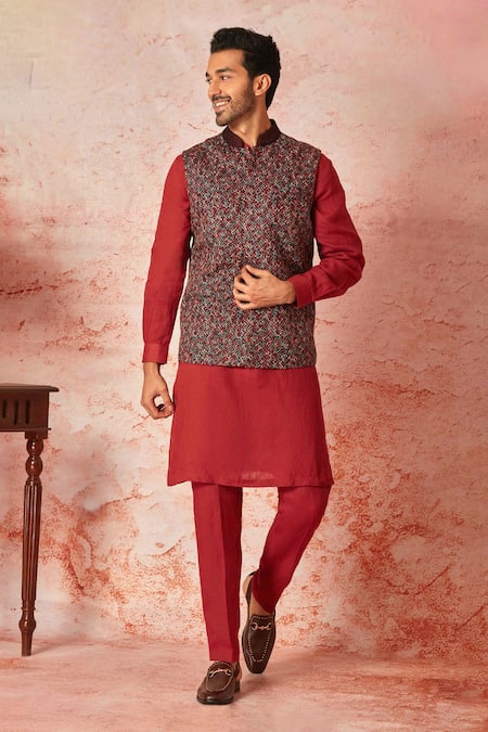 Buy_Asuka_Red Linen Beads Embroidered Bundi Set _Online_at_Aza_Fashions