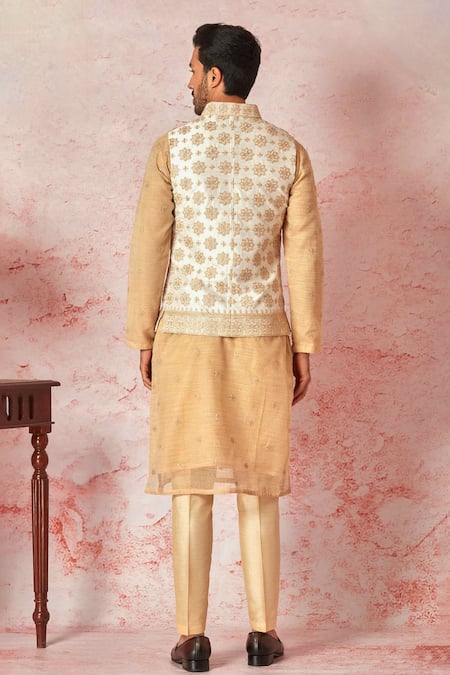 Asuka Floral Embroidered Bundi Kurta Set 