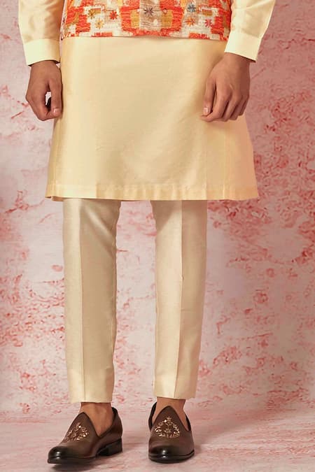 Asuka_Cream Linen Embroidery Floral Resham Bundi Kurta Set _Online_at_Aza_Fashions