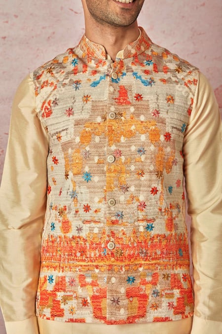 Buy_Asuka_Cream Linen Embroidery Floral Resham Bundi Kurta Set _Online_at_Aza_Fashions