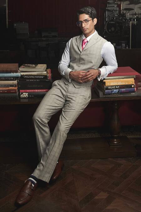 Asuka Self Checkered Waistcoat With Trouser 