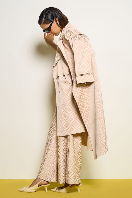 Shop Pooja Rajgarhia Gupta Beige Satin Collared Checkered Print Jacket at Aza Fashions Shop_Pooja Rajgarhia Gupta_Beige Satin Collared Checkered Print Jacket _at_Aza_Fashions