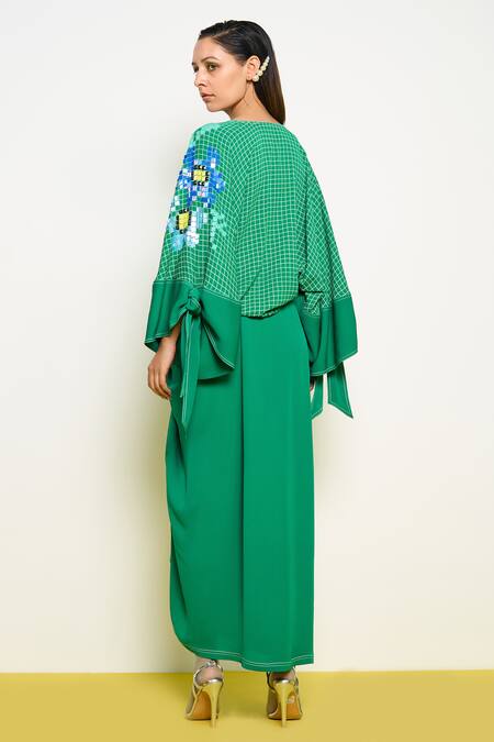 Shop Pooja Rajgarhia Gupta Green Georgette Embroidery, Sequins V-neck Hand Sleeve Top at Aza Fashions Shop_Pooja Rajgarhia Gupta_Green Georgette Embroidery, Sequins V-neck Hand Sleeve Top _at_Aza_Fashions