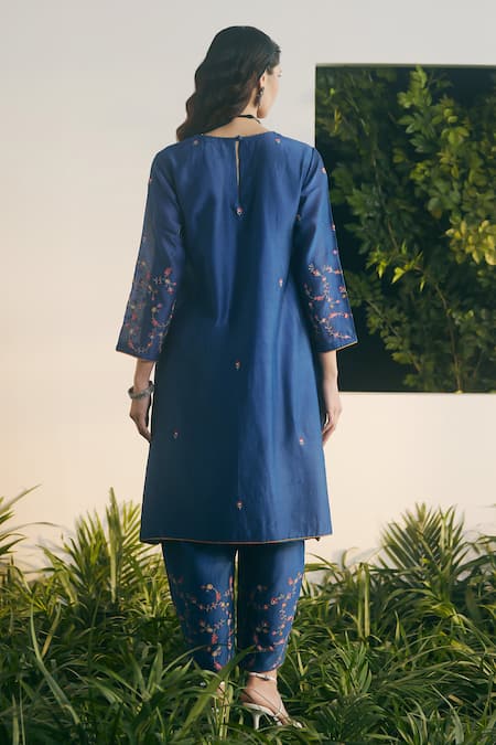 Shikha Mehta Nori Thread Embroidered Kurta Pant Set 