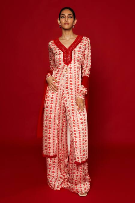 Essay By Sumedha Agrawal White Organza Beads, Mirrors, Embroidery Lotus Stripe Print Kurta Palazzo Set Online at Aza Fashions Essay By Sumedha Agrawal_White Organza Beads, Mirrors, Embroidery Lotus Stripe Print Kurta Palazzo Set _Online_at_Aza_Fashions