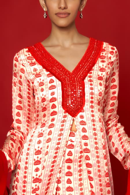 Shop Essay By Sumedha Agrawal White Organza Beads, Mirrors, Embroidery Lotus Stripe Print Kurta Palazzo Set Online at Aza Fashions Shop_Essay By Sumedha Agrawal_White Organza Beads, Mirrors, Embroidery Lotus Stripe Print Kurta Palazzo Set _Online_at_Aza_Fashions