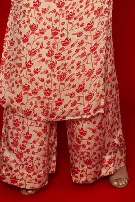 Buy_Essay By Sumedha Agrawal_Cream Organza Beads, Glitter V-neck Lotus Jaal Print Kurta Palazzo Set _Online_at_Aza_Fashions