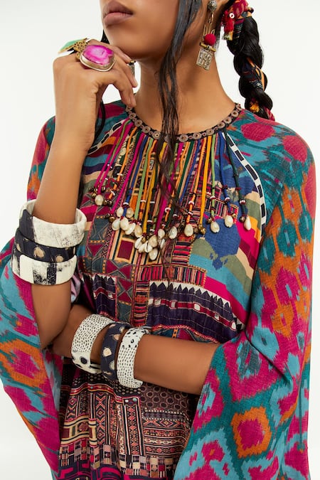 Aseem Kapoor Multi Color Crepe Embroidery Round Neck Kurta at Aza Fashions Aseem Kapoor_Multi Color Crepe Embroidery Round Neck Kurta _at_Aza_Fashions