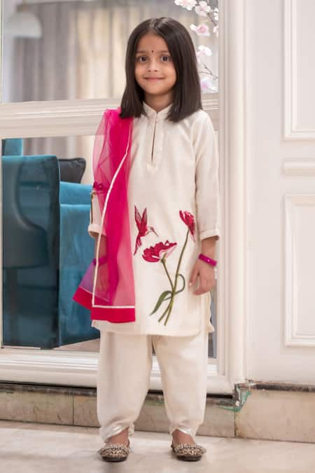 Mamma Plz Hummingbird Nectar Embroidered Kurta Set 