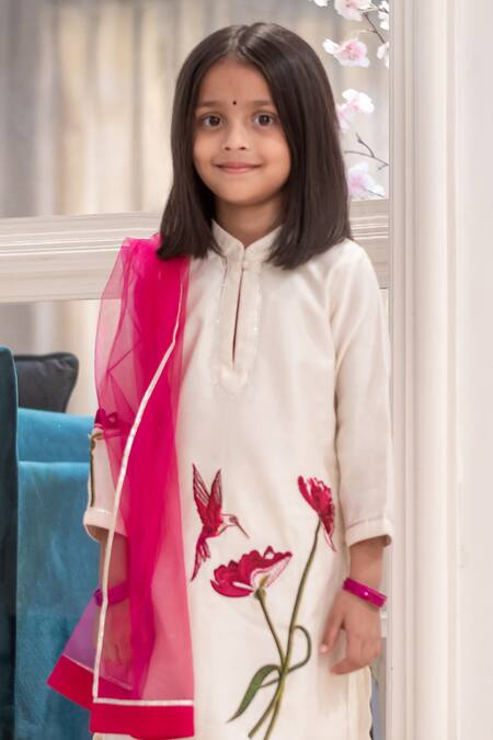 Mamma Plz_Ivory Handloom , Chanderi, Net, Hummingbird Nectar Kurta Set _Online_at_Aza_Fashions