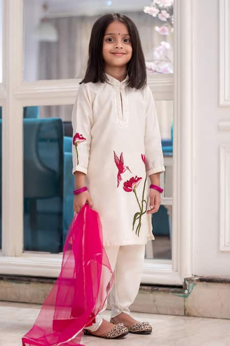 Mamma Plz Hummingbird Nectar Embroidered Kurta Set 