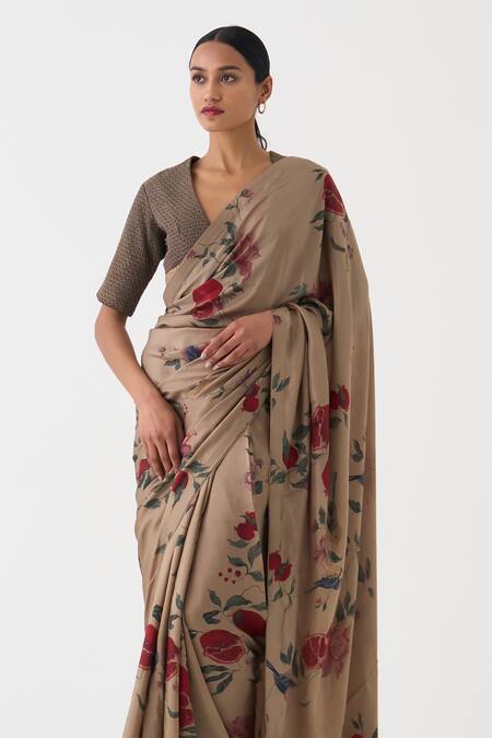 Dot Beige Hemp, Cotton Bloome Printed Saree With Unstitched Blouse Piece Online at Aza Fashions Dot_Beige Hemp, Cotton Bloome Printed Saree With Unstitched Blouse Piece _Online_at_Aza_Fashions