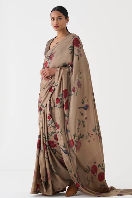 Buy Dot Beige Hemp, Cotton Bloome Printed Saree With Unstitched Blouse Piece Online at Aza Fashions Buy_Dot_Beige Hemp, Cotton Bloome Printed Saree With Unstitched Blouse Piece _Online_at_Aza_Fashions