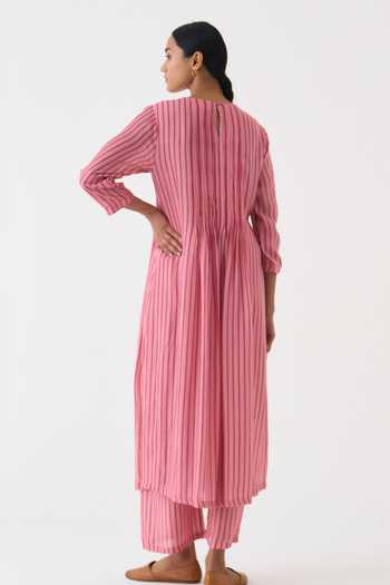 Shop Dot Pink Cotton, Silk Round Neck Aria Striped Print Kurta And Pant Set at Aza Fashions Shop_Dot_Pink Cotton, Silk Round Neck Aria Striped Print Kurta And Pant Set _at_Aza_Fashions