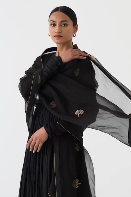 Dot_Black Organza Sequins Leila Bullian Leaf Embroidered Dupatta _Online_at_Aza_Fashions