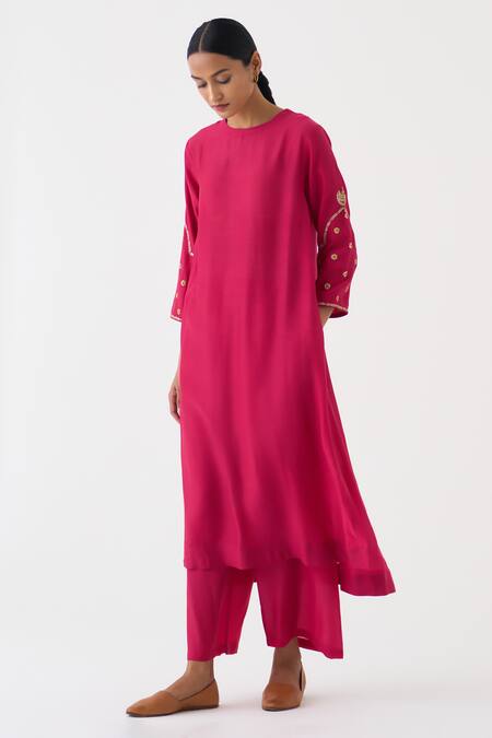 Dot_Pink Cotton, Silk Sequins Round Neck Ambily Crest Embroidered Kurta With Pant _Online_at_Aza_Fashions