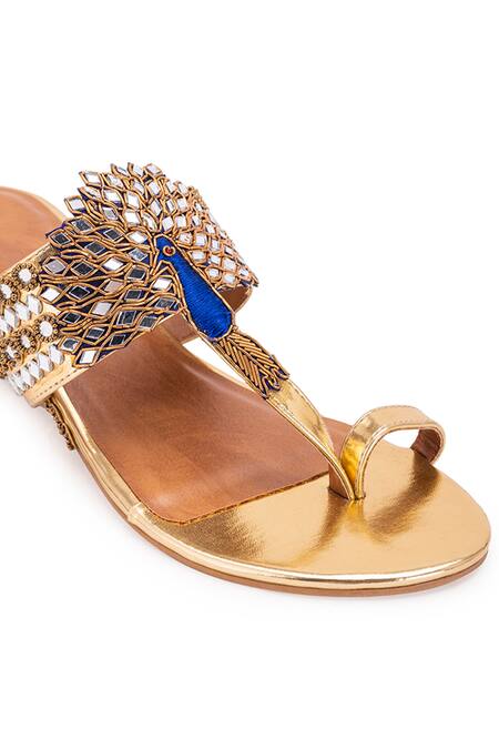 Buy_5elements_Gold Mirrors Astraia Peacock Motif Embellished Kolhapuri Sandals _Online_at_Aza_Fashions