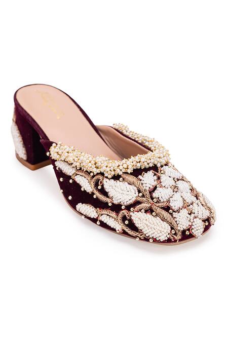 Buy 5elements Black Dabka Work Mule Heels Online at Aza Fashions Buy_5elements_Black Dabka Work Mule Heels _Online_at_Aza_Fashions