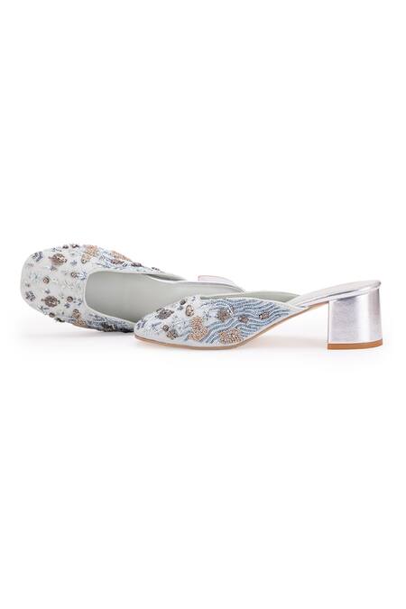 5elements White Silk Thread Neytiri Floral Embroidered Mule Heels at Aza Fashions 5elements_White Silk Thread Neytiri Floral Embroidered Mule Heels _at_Aza_Fashions