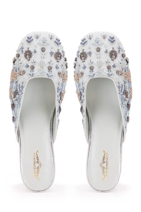 Buy 5elements White Silk Thread Neytiri Floral Embroidered Mule Heels Buy_5elements_White Silk Thread Neytiri Floral Embroidered Mule Heels