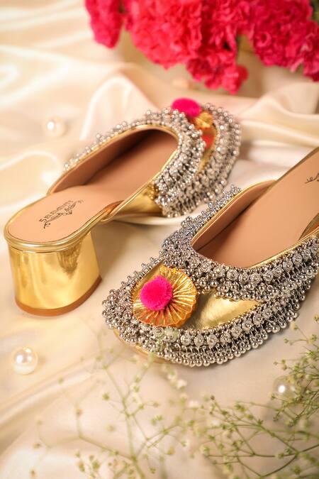 Shop 5elements Silver Gota Ghungroo Crown Embellished Mule Heels Shop_5elements_Silver Gota Ghungroo Crown Embellished Mule Heels