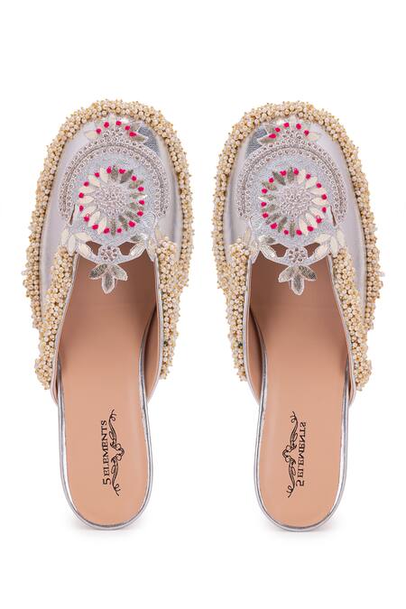 5elements Silver Gota Patti Crown And Dabka Work Mules Online at Aza Fashions 5elements_Silver Gota Patti Crown And Dabka Work Mules _Online_at_Aza_Fashions