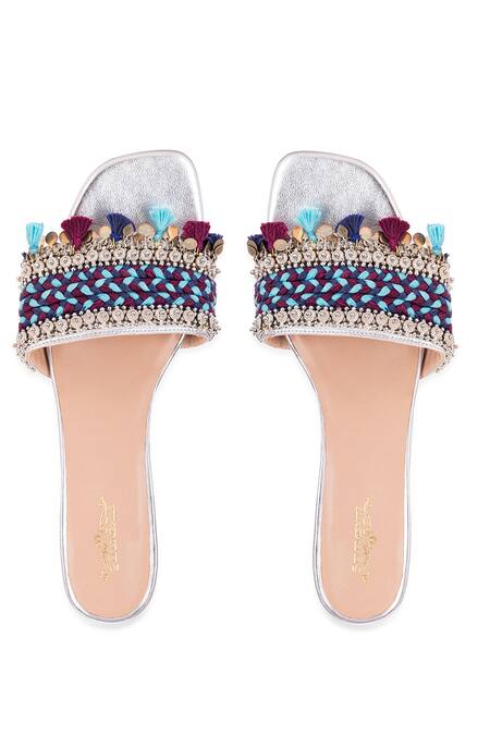 Buy 5elements Multi Color Thread Linus Embroidered Tasseled Heels Buy_5elements_Multi Color Thread Linus Embroidered Tasseled Heels