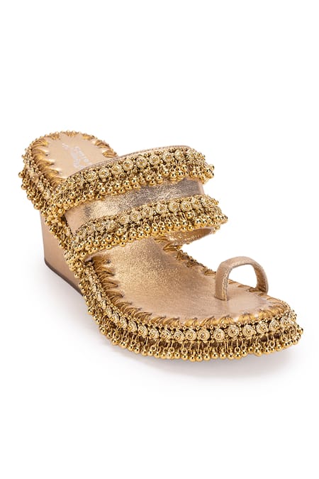 5elements Gold Gota Patti Asteria Ghungroo Embellished Kolhapuri Wedges Online at Aza Fashions 5elements_Gold Gota Patti Asteria Ghungroo Embellished Kolhapuri Wedges _Online_at_Aza_Fashions