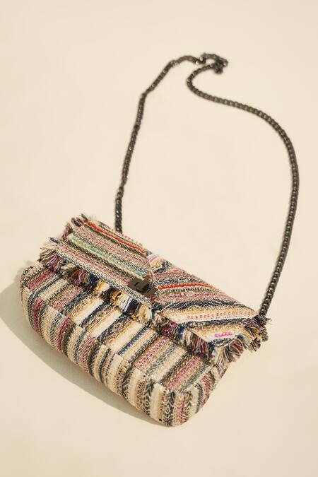 Buy_ETCETERA_Pink Embellished Sparkle Spring Crossbody Bag_Online_at_Aza_Fashions