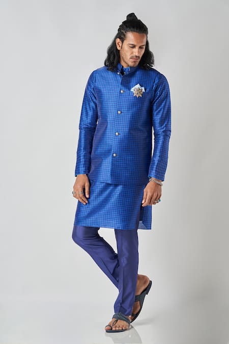 Bubber Blu Bloom Jaal Print Sleeveless Bundi 