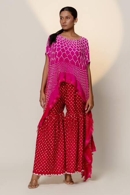 Shop Dyelogue Pink Bandhej Jaal Slit Sleeves Cape Online at Aza Fashions Shop_Dyelogue_Pink Bandhej Jaal Slit Sleeves Cape _Online_at_Aza_Fashions