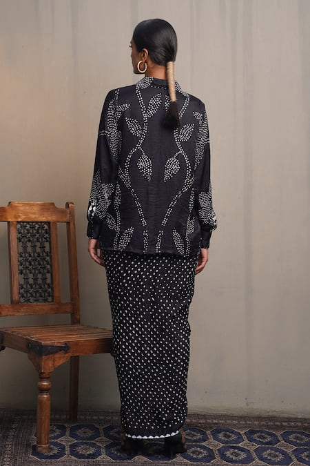 Shop Dyelogue Black Gingham Embroidery Collared Hanoi Bandhej Shirt With Pull String Skirt at Aza Fashions Shop_Dyelogue_Black Gingham Embroidery Collared Hanoi Bandhej Shirt With Pull String Skirt _at_Aza_Fashions