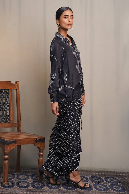 Shop Dyelogue Black Gingham Embroidery Collared Hanoi Bandhej Shirt With Pull String Skirt Online at Aza Fashions Shop_Dyelogue_Black Gingham Embroidery Collared Hanoi Bandhej Shirt With Pull String Skirt _Online_at_Aza_Fashions