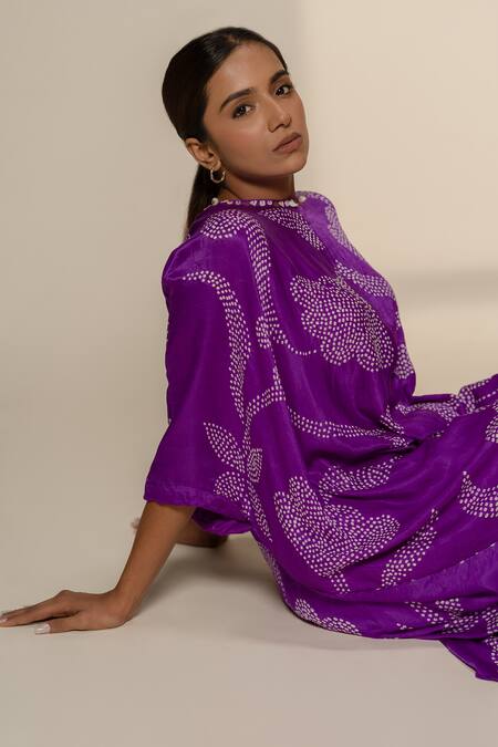 Buy Dyelogue Purple Gingham, Silk Round Neck Ikebana Bandhani Tulip Kurta With Dhoti Pant Buy_Dyelogue_Purple Gingham, Silk Round Neck Ikebana Bandhani Tulip Kurta With Dhoti Pant