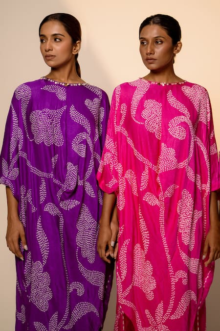 Shop Dyelogue Pink Gingham, Silk Round Neck Ikebana Bandhani Bloom Kurta With Dhoti Pant at Aza Fashions Shop_Dyelogue_Pink Gingham, Silk Round Neck Ikebana Bandhani Bloom Kurta With Dhoti Pant _at_Aza_Fashions