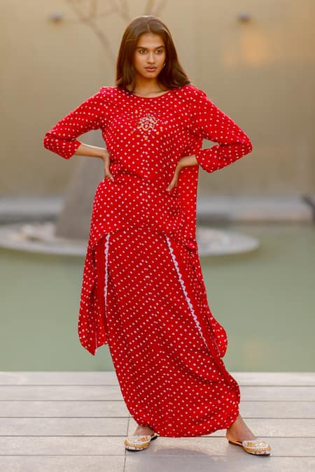 Dyelogue Bandhani Motif Kurta With Overlapped Dhoti Skirt 