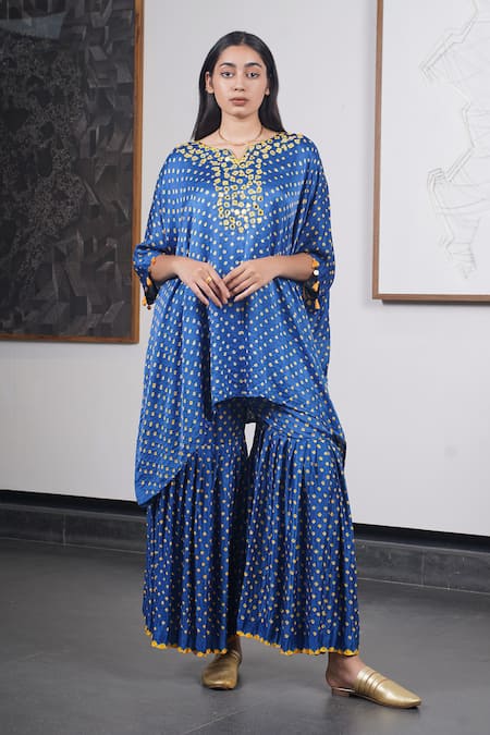 Dyelogue Mumtaz Mirror Embroidered Yoke Bandhani With Gharara 