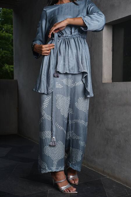 Buy_Dyelogue_Gray Silk Beads, Tassels Round Neck Asymmetric Grey Bandhani Top And Pant Set _Online_at_Aza_Fashions