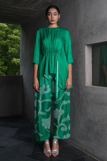 Dyelogue Origami Rye Bandhani Asymmetric Top & Pant Set 