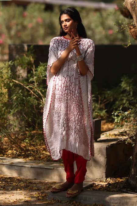 Dyelogue Floral & Bandhani Print Kaftan 