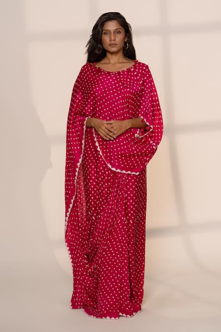 Dyelogue Pink Bandhani Print Pre-stitched Cape Saree Online at Aza Fashions Dyelogue_Pink Bandhani Print Pre-stitched Cape Saree _Online_at_Aza_Fashions