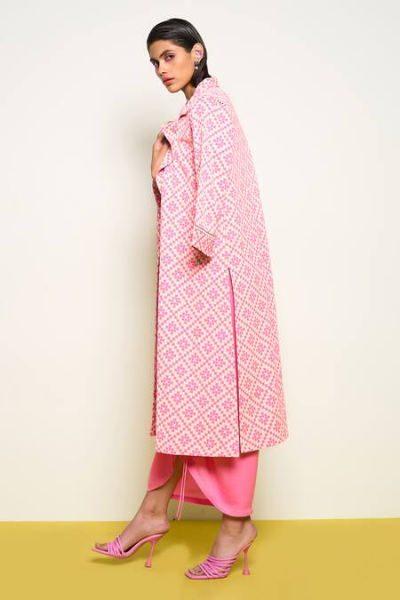 Buy_Pooja Rajgarhia Gupta_Pink Georgette Collared Honeycomb Repeat Print Jacket _Online_at_Aza_Fashions